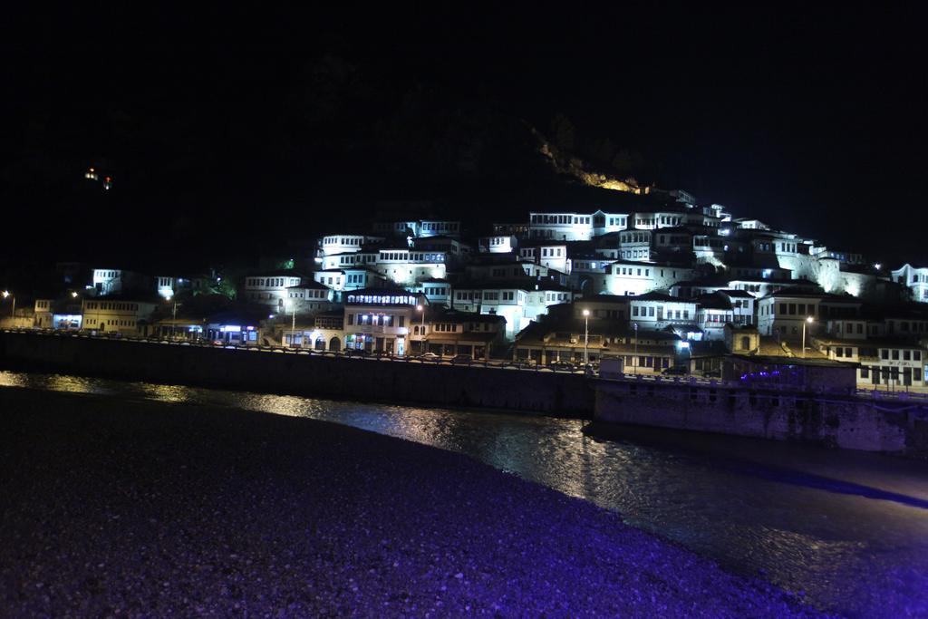Antipatrea Hotel Berat Exterior photo